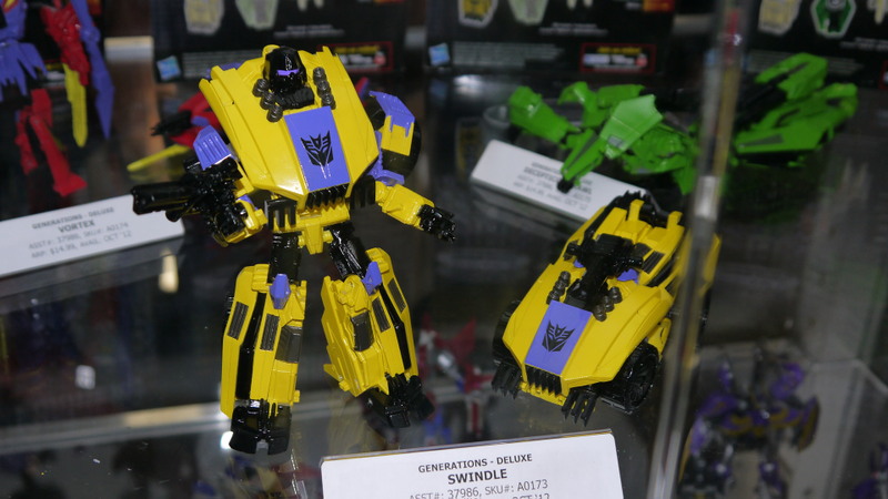 Illustration for article titled Don't Like Grimlock? Here are All the Transformers Hasbro Brought to San Diego